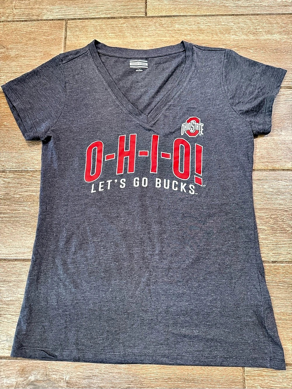 Ohio State Graphic V-Neck in Gray Like New Ladies Size Large